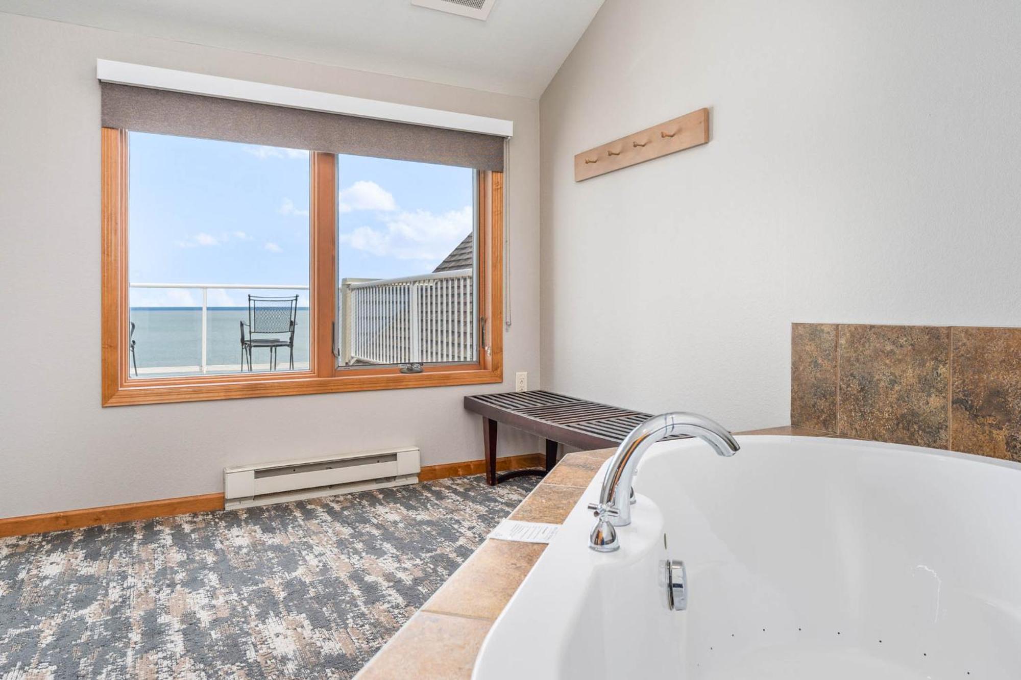 Beacon Pointe On Lake Superior 덜루스 외부 사진