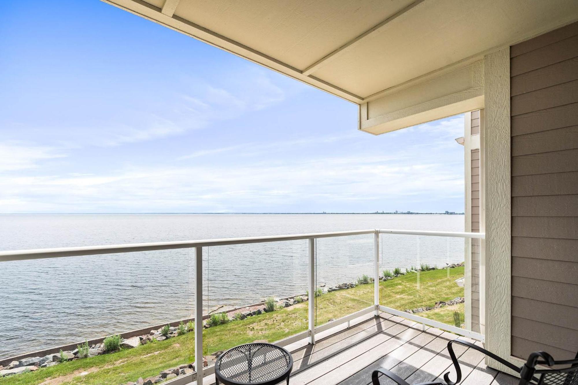 Beacon Pointe On Lake Superior 덜루스 외부 사진